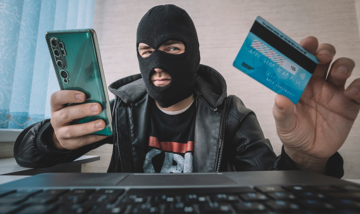 credit card fraudster