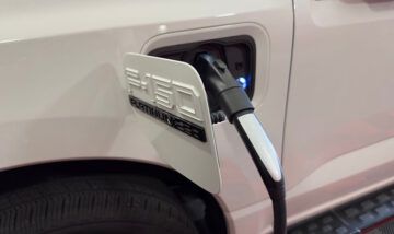 pickup truck charging