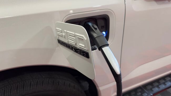 pickup truck charging